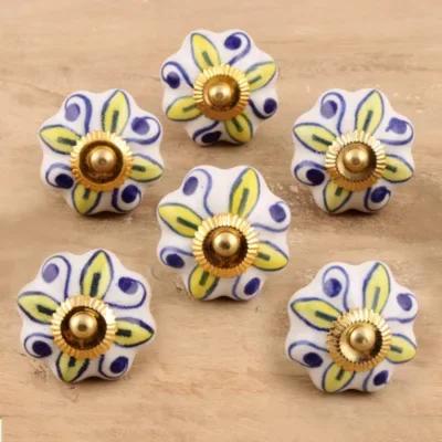Stainmaster Floral Motif Knob Premium Decorative Knob